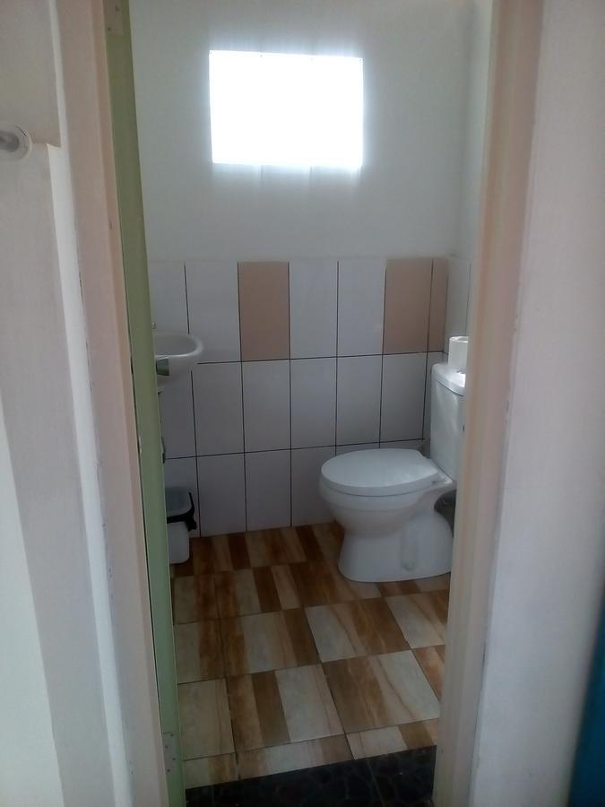 Izaac'S Bed & Breakfast Lovina Exteriör bild